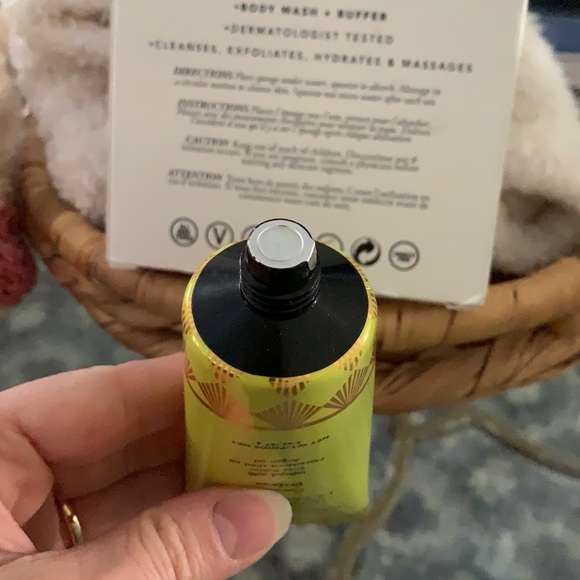 NIB Spongelle Bundle | exfoliate & moisturize 🚿 - Picture 3 of 3